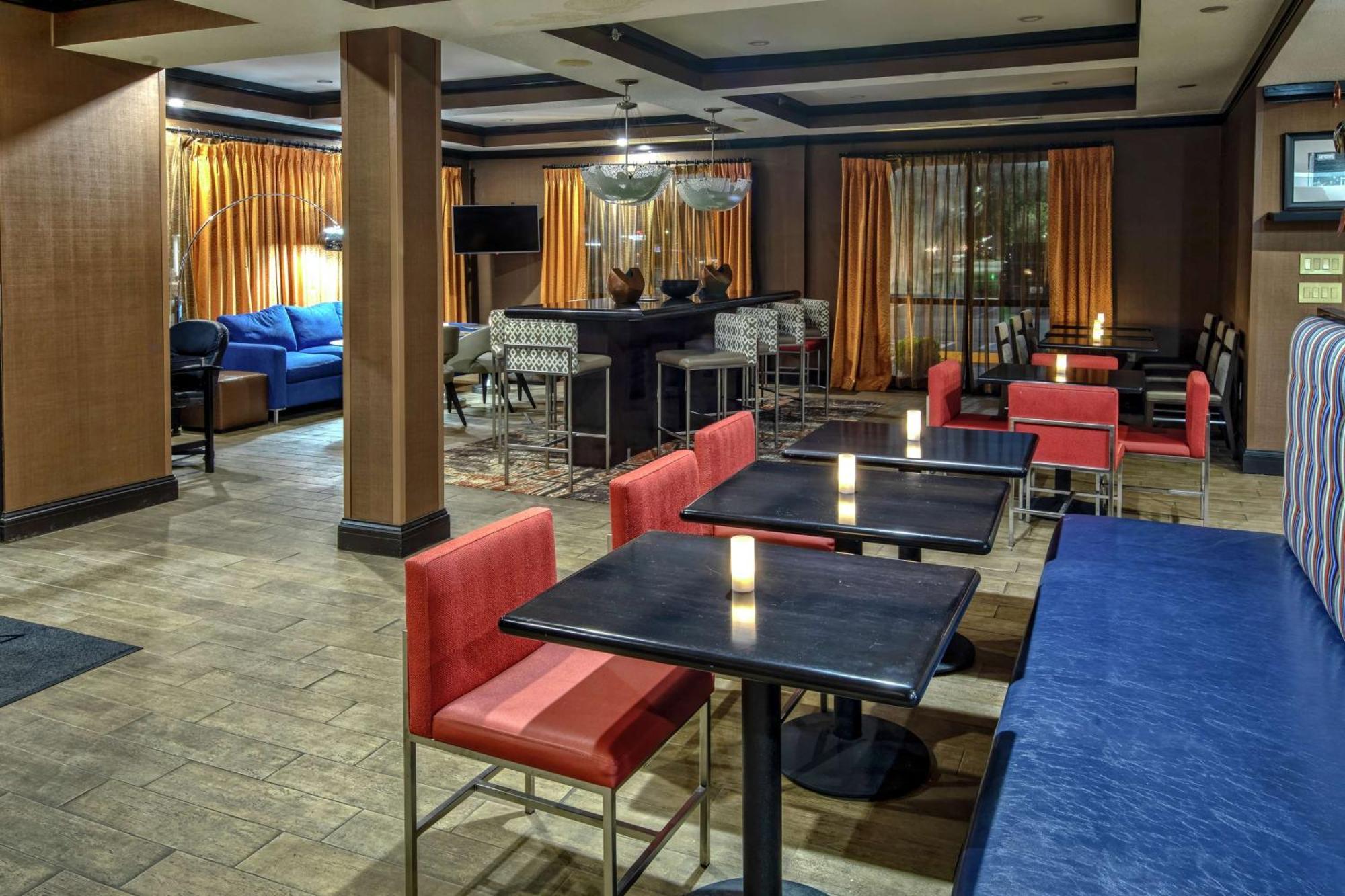 Hampton Inn Tullahoma Zewnętrze zdjęcie