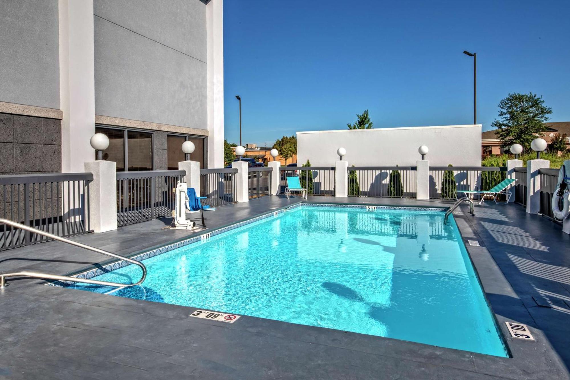 Hampton Inn Tullahoma Zewnętrze zdjęcie